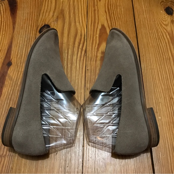 Levity Tan Suede Loafer Flats Slip-Ons, EUC, 6.5 - Picture 6 of 10